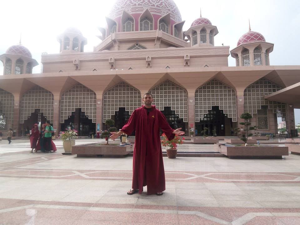 Don't Do This In Malaysia: 20 Things Not to Do in Malaysia 2 Don't Do This In Malaysia: 20 Things Not to Do in Malaysia