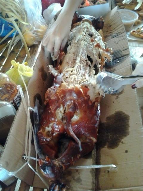 Street Food Philippines - 50 Best Filipino Street Food You Must Try 22 Lechon, filipino food, filipino dishes