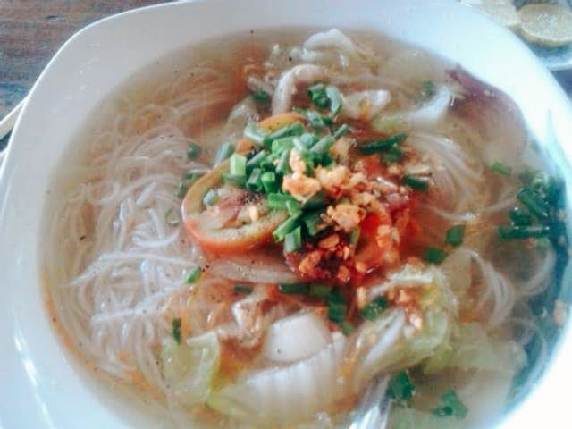 Backpacking Laos, Things to do in Laos, backpacking laos budget, travel guide to laos, hitchhiking in Laos, Laos in a low budget