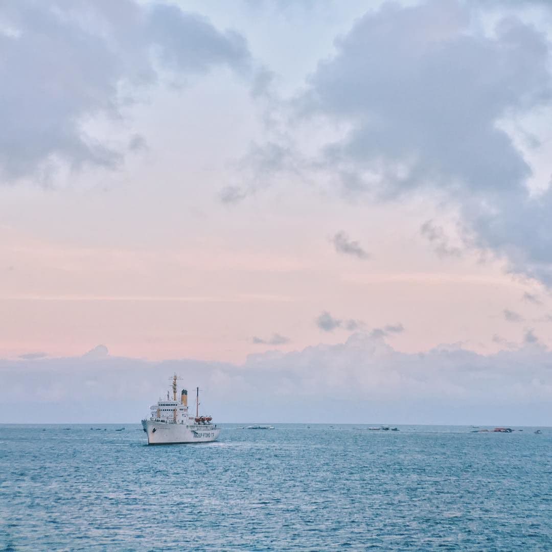 Sunrise in the list of things to do in Boracay, Things to do in Boracay Island, Boracay island travel guide, budget travel in boracay island, Boracay Island, sunrise in Boracay island