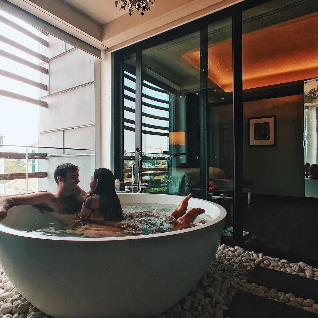 Bathtub in the room at Akyra Manor, things to do in Chiang Mai, Chiang Mai travel guide,