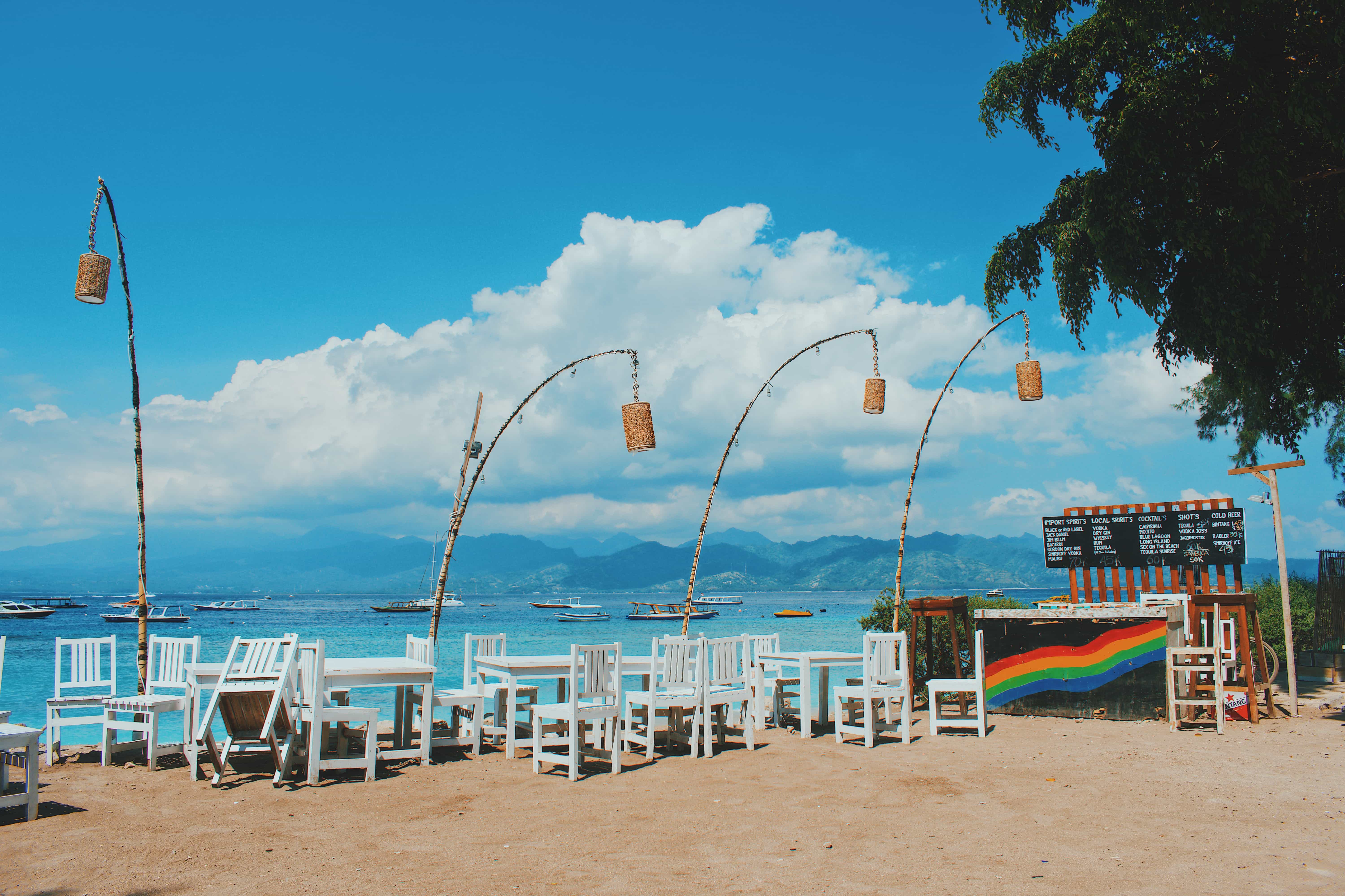 things to do in gili trawangan, how to get to Gili Trawangan, gili trawangan viewpoint, things to do in gili air, places to go in gili trawangan, romantic things to do in gili trawangan, gili islands, gili trawangan booze cruise