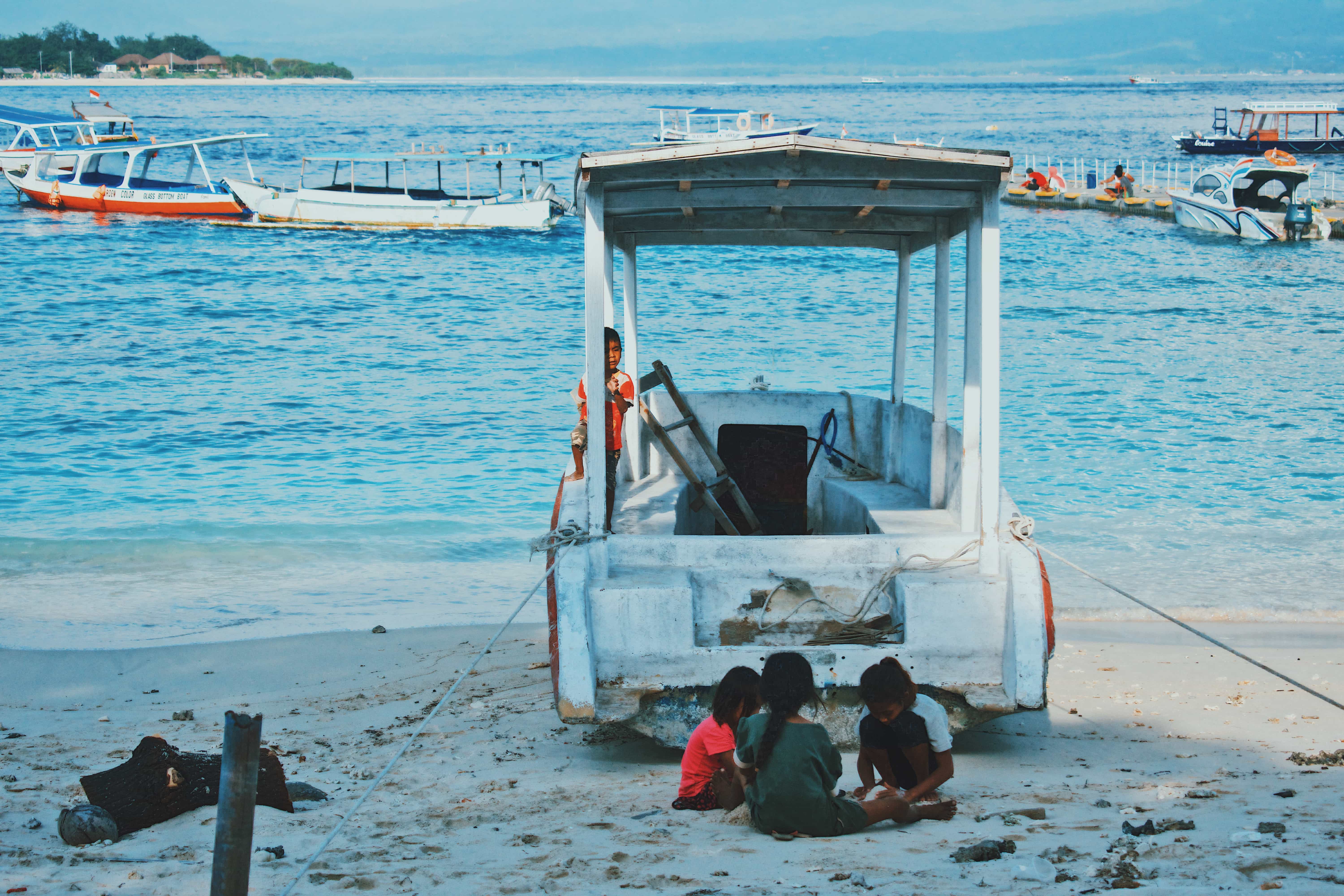 things to do in gili trawangan, how to get to Gili Trawangan, gili trawangan viewpoint, things to do in gili air, places to go in gili trawangan, romantic things to do in gili trawangan, gili islands, gili trawangan booze cruise