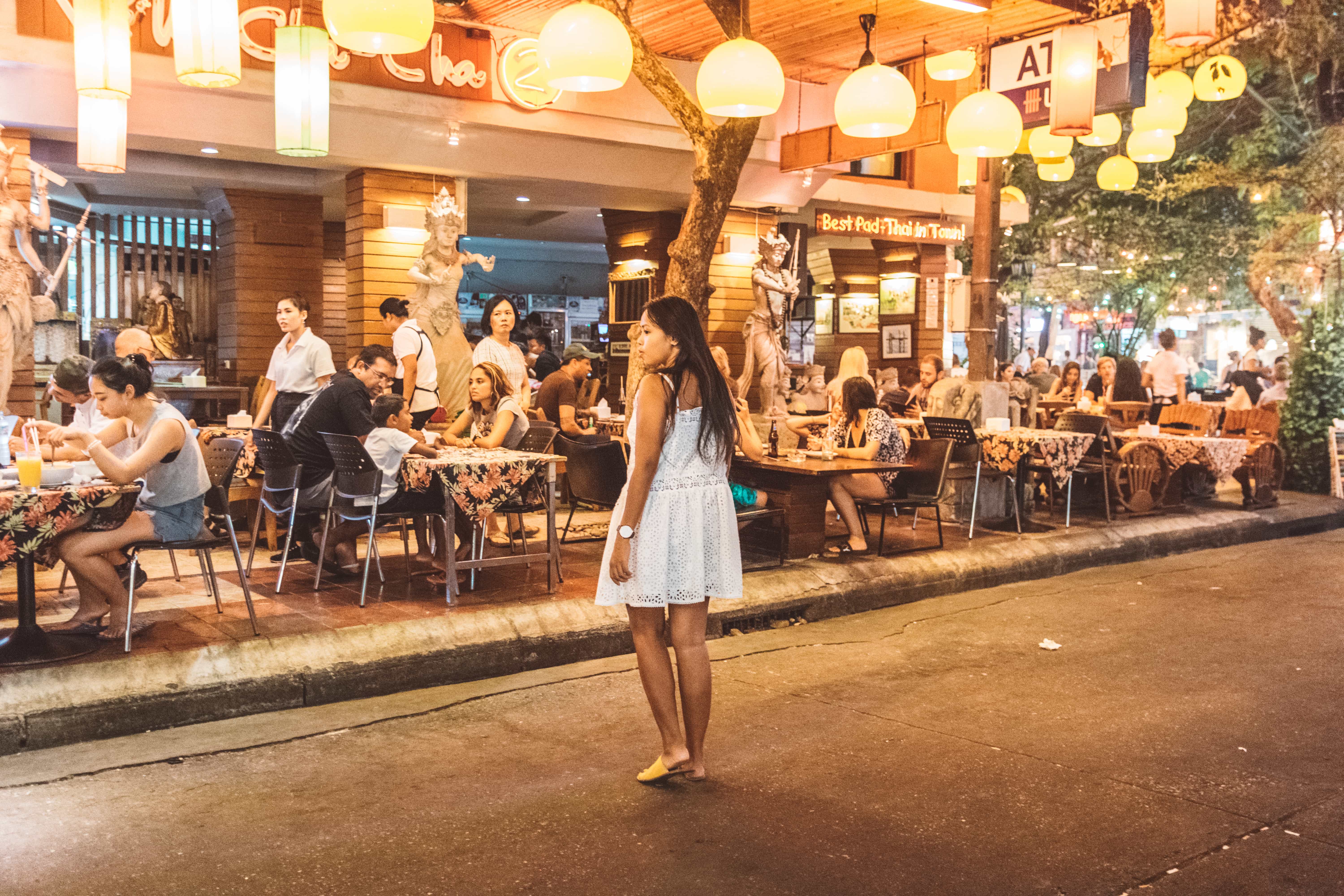 How to Get From Bangkok Airport to Khao San Road Best Way 33 How to get Khao San Road from the airport, How to get Khao San Road, Khao San Road night market, Where to stay in Khao San Road, where to sleep in Khao San Road, what to do in Khao San Road, What to eat in Khao San Road, Unicorn Cafe