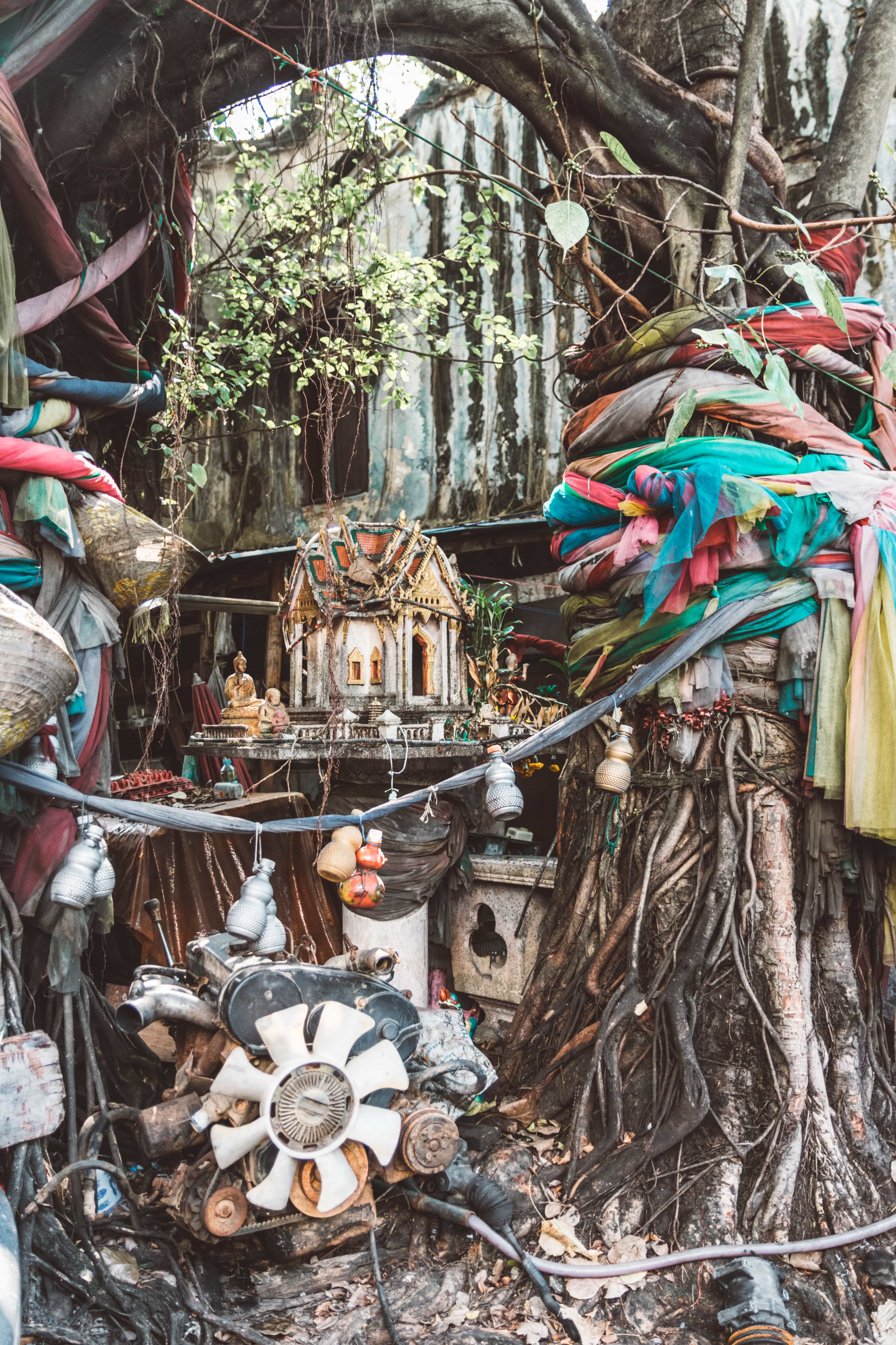 How to Get From Bangkok Airport to Khao San Road Best Way 16 How to get Khao San Road from the airport, How to get Khao San Road, Khao San Road night market, Where to stay in Khao San Road, where to sleep in Khao San Road, what to do in Khao San Road, What to eat in Khao San Road, Unicorn Cafe