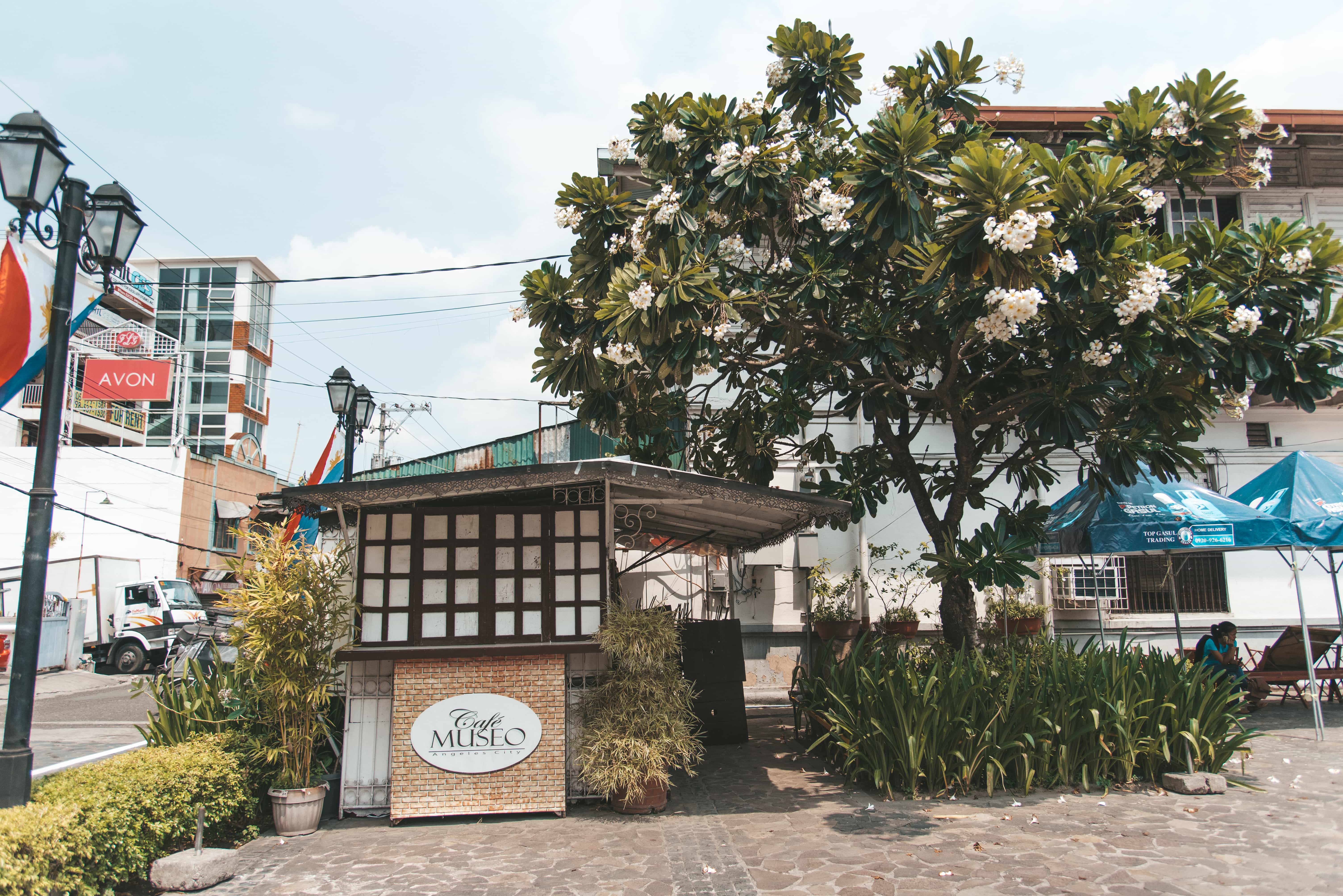 things to do in Angeles city, where to eat in Angeles city, how to get to angesles city, Holy Rosary Parish Church, zoocobia fun zoo, fontana water park, puning hot spring, resorts in angeles city, festivals in Angeles city, where to sleep in Angeles city