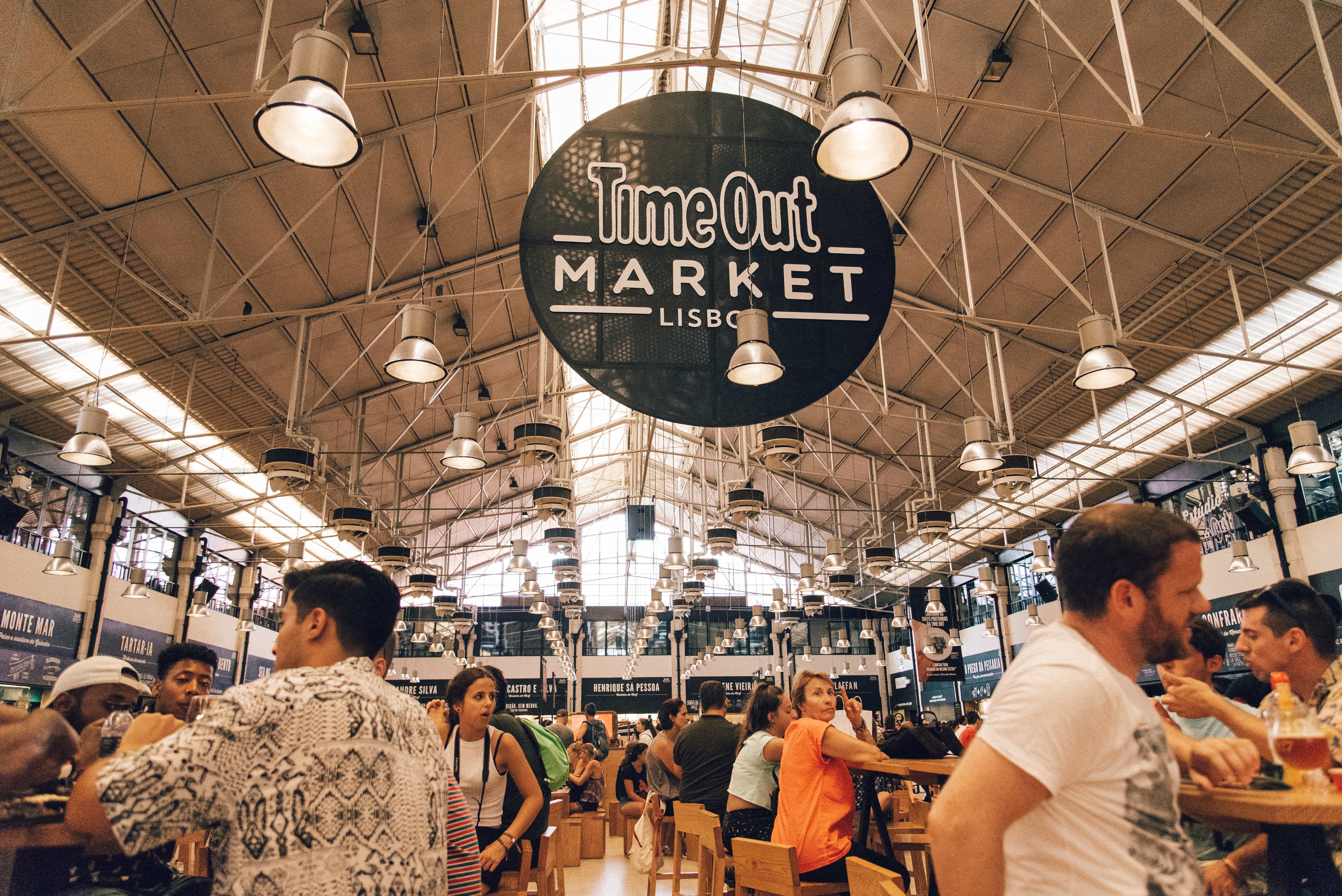 13 Most Popular Tourist Traps in Portugal And How To Avoid Them 11 Lisbon 9705