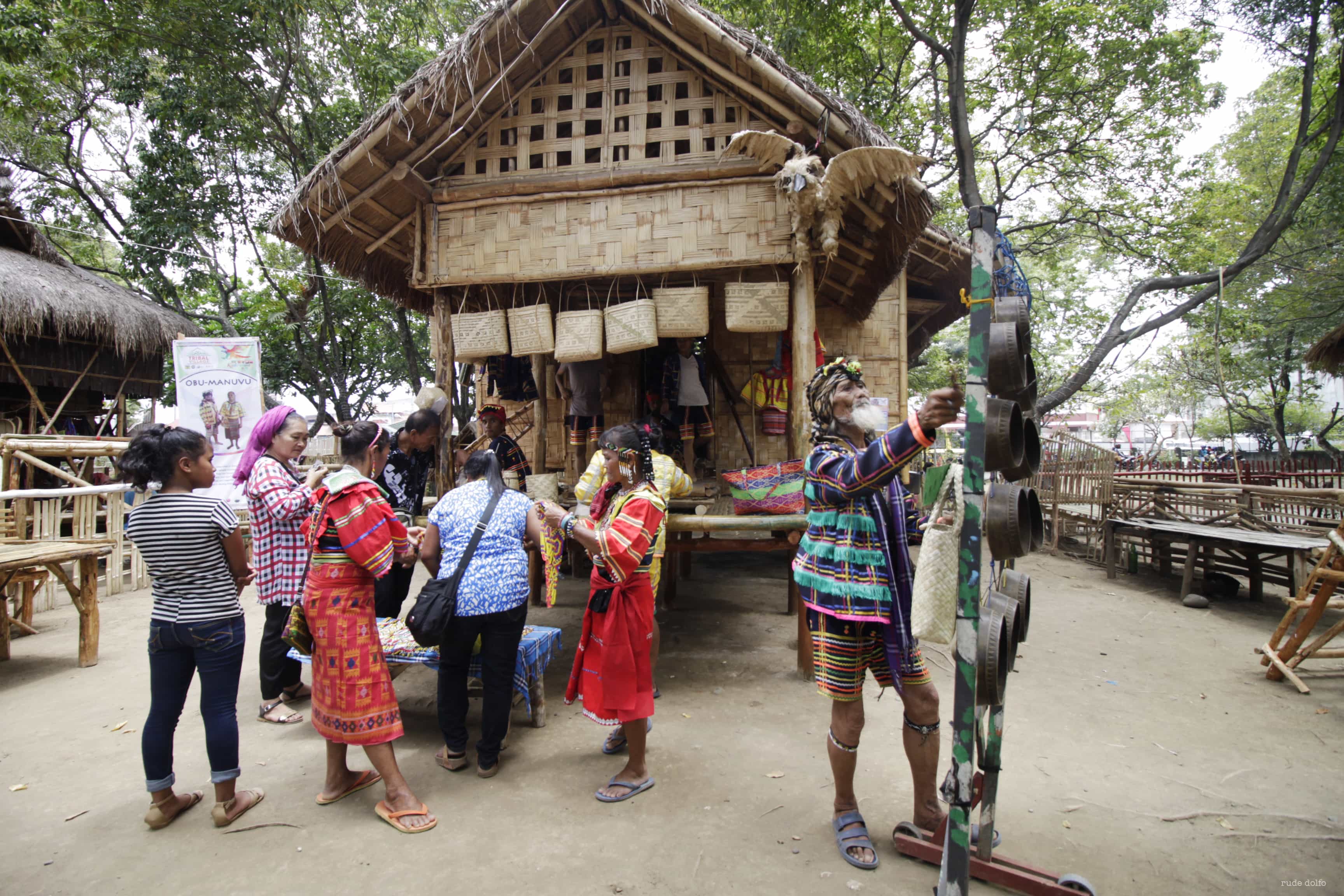 things to do in davao, davao city tourist spots, where to stay in davao, what to eat in Davao, Davao travel guide, tribes in Davao, Davao itinerary