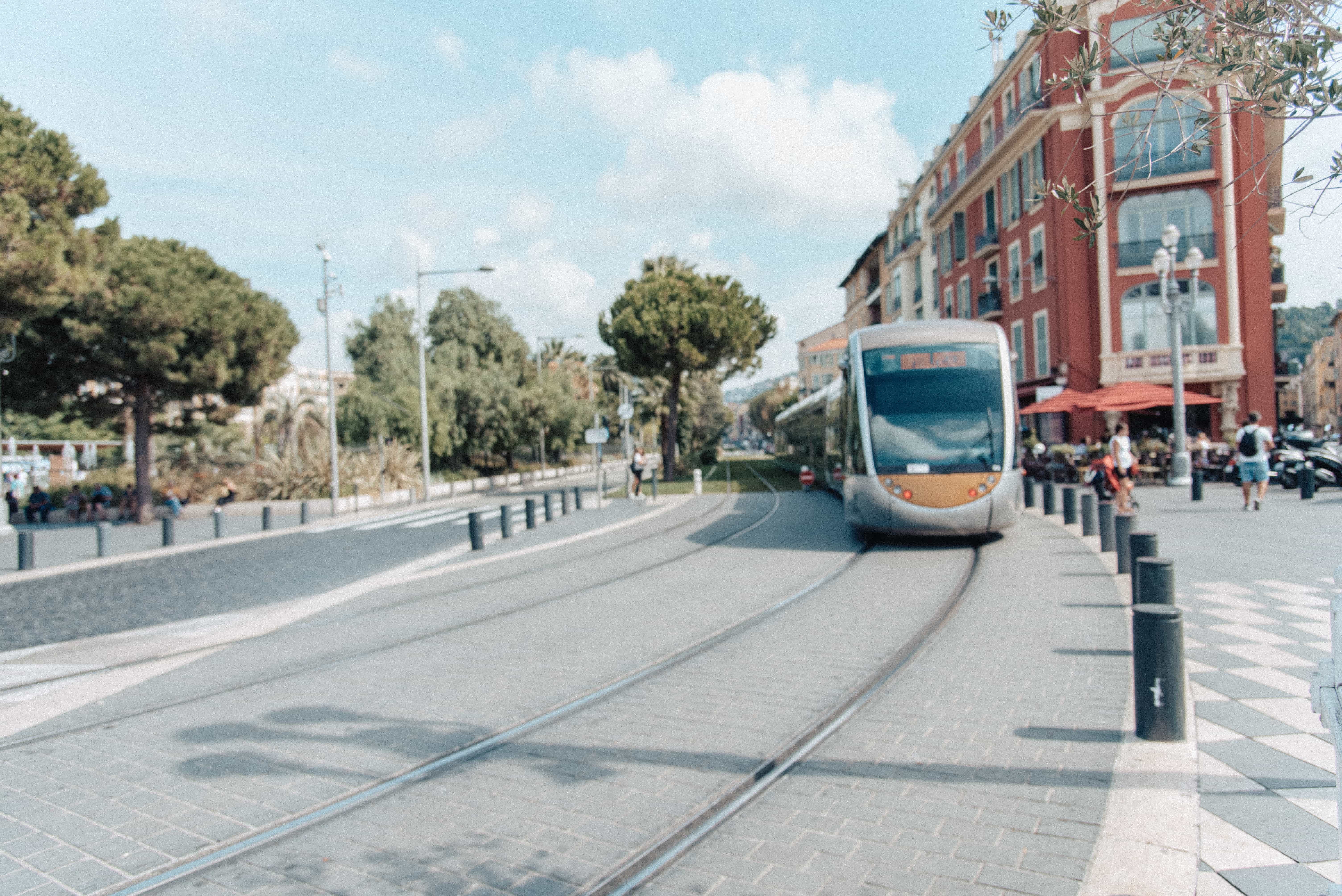 Things to do in Nice, Places to visit in Nice, Beaches in Nice, bibycle around Nice