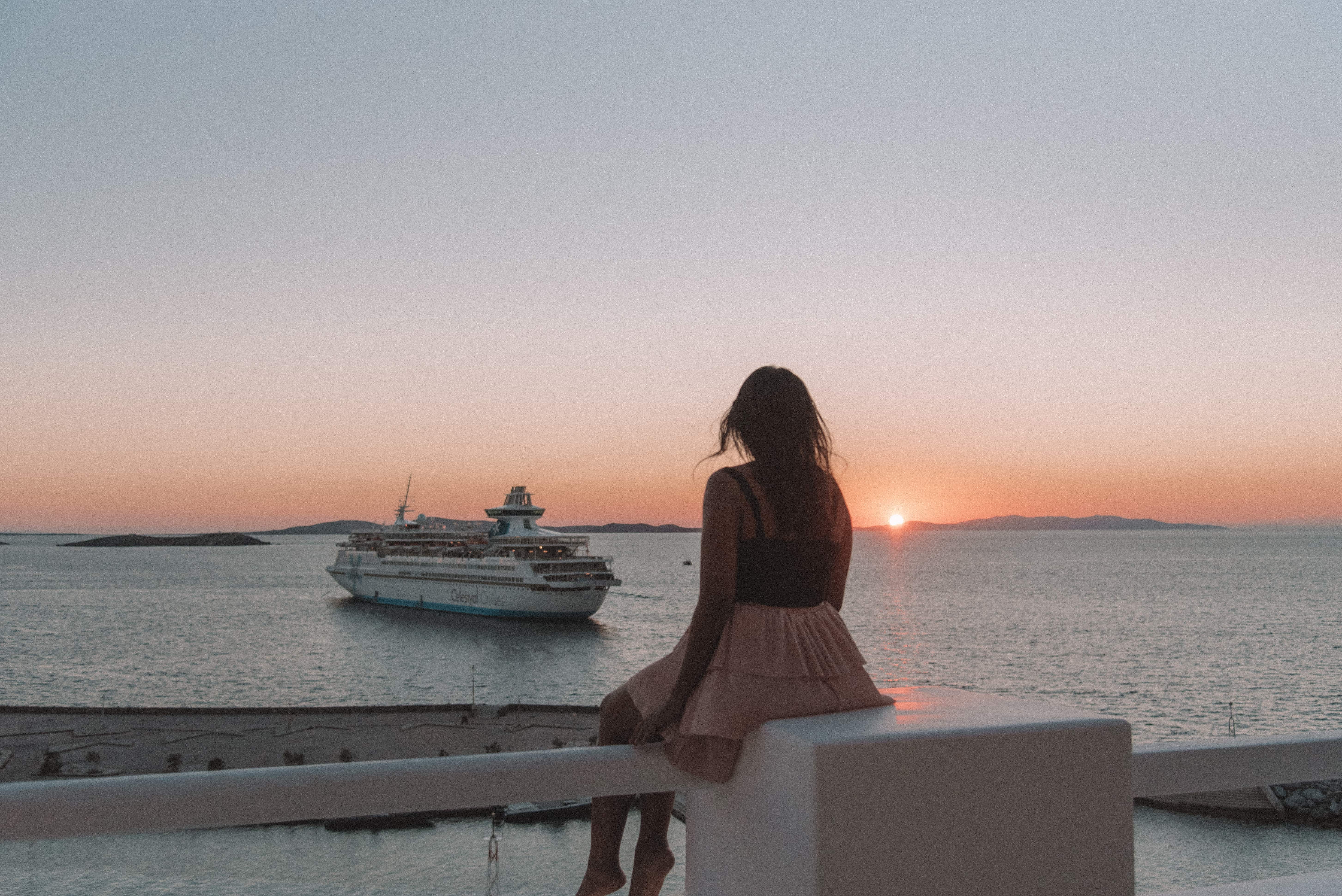 Things to do in Mykonos, Places to visit in Mykonos, Food to try in Mykonos, cavo tagoo mykonos