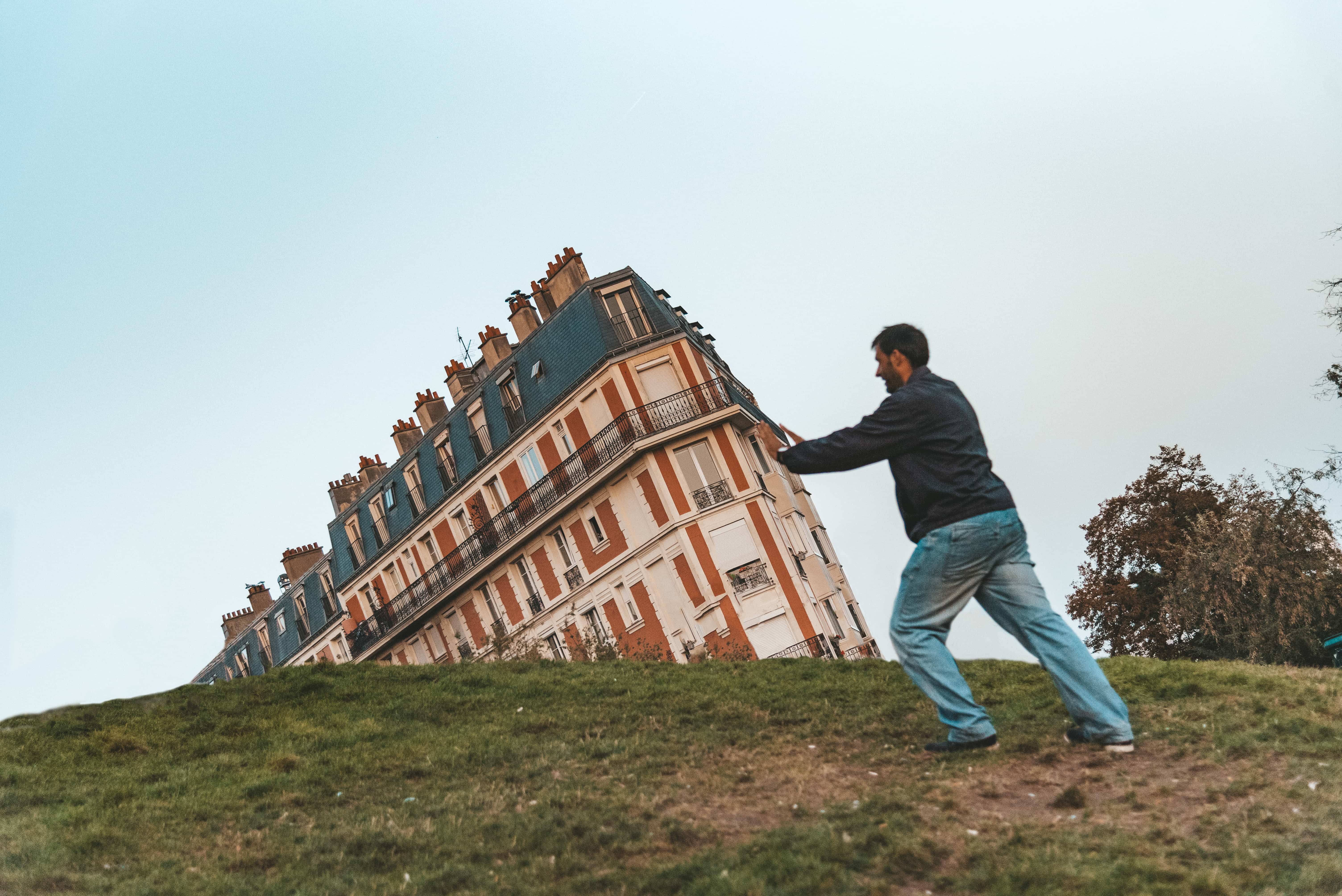 Most Instagrammable places in Paris, Sinking House