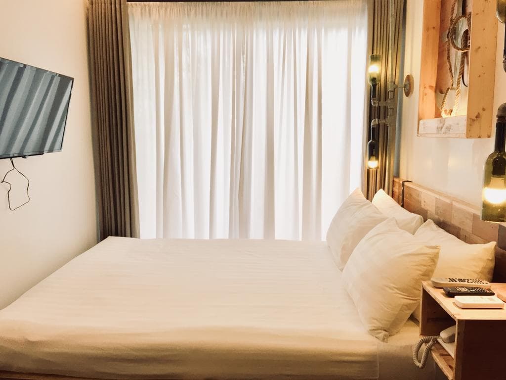 luxury resorts in tagaytay, cheap hotels in tagaytay, where to sleep in tagaytay, Eco hotel