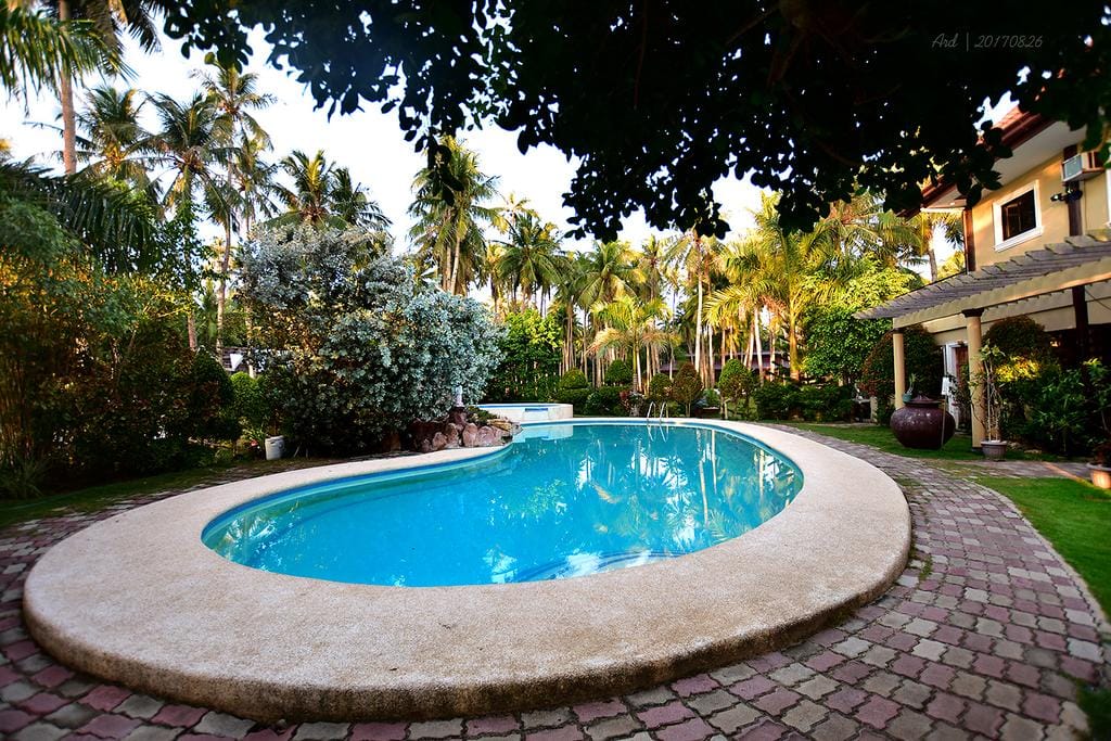 Where to Sleep in Siargao