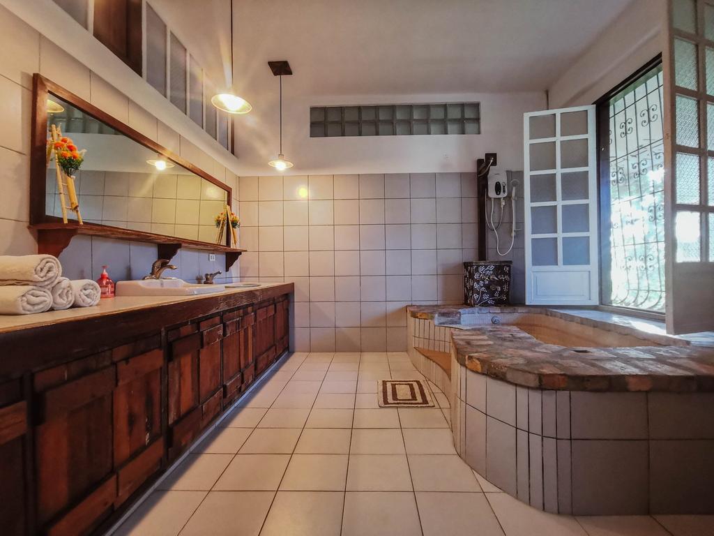 Iloilo Hotels: 20 Best Hotels in Iloilo - Where to Stay in IloIlo 3 Lifesprings, where to stay in iloilo, iloilo hotels, hotels in iloilo, hotels in iloilo city, cheap hotels in iloilo, resorts in iloilo,