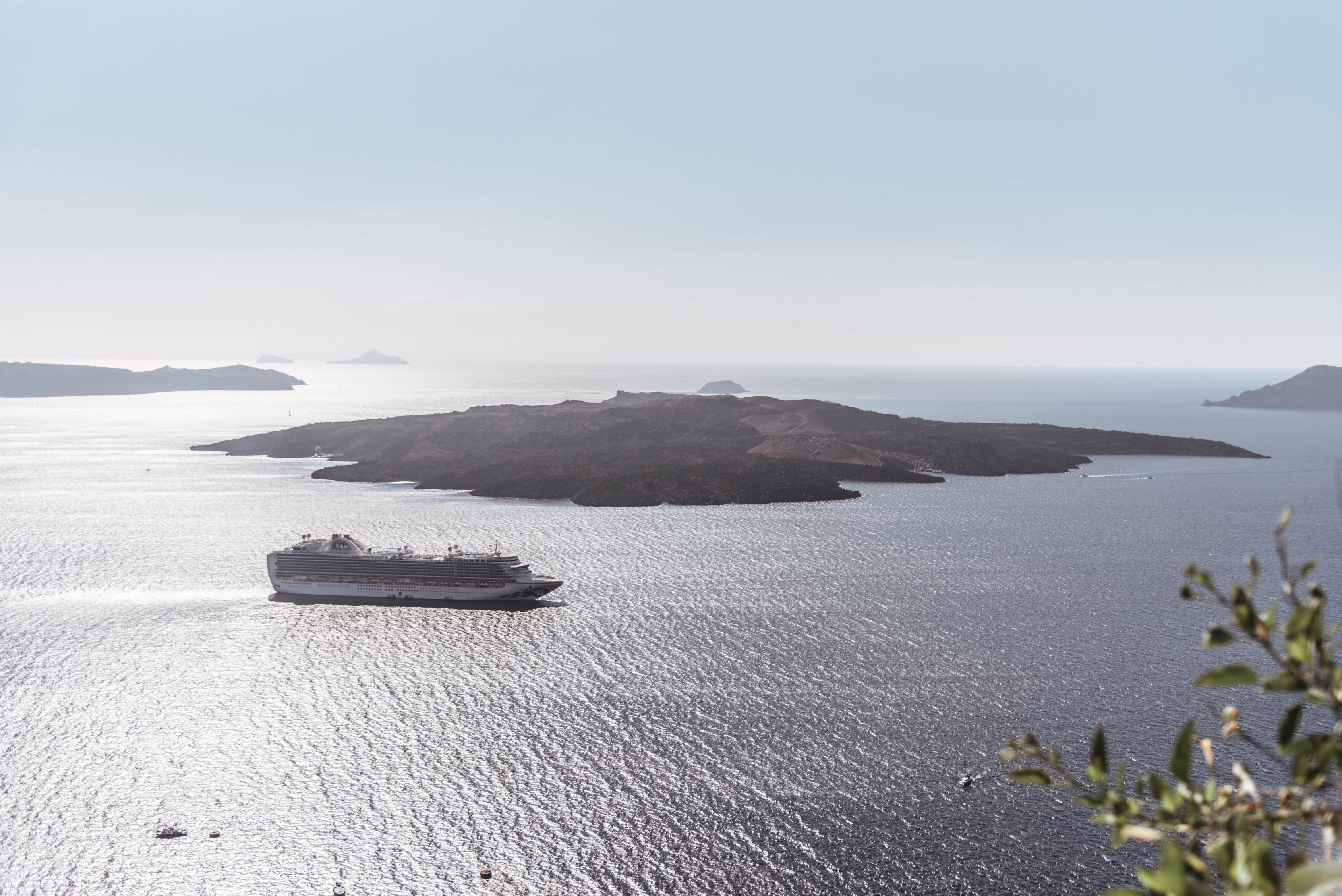 instagrammable places in Greece, Gaze at Caldra in Santorini