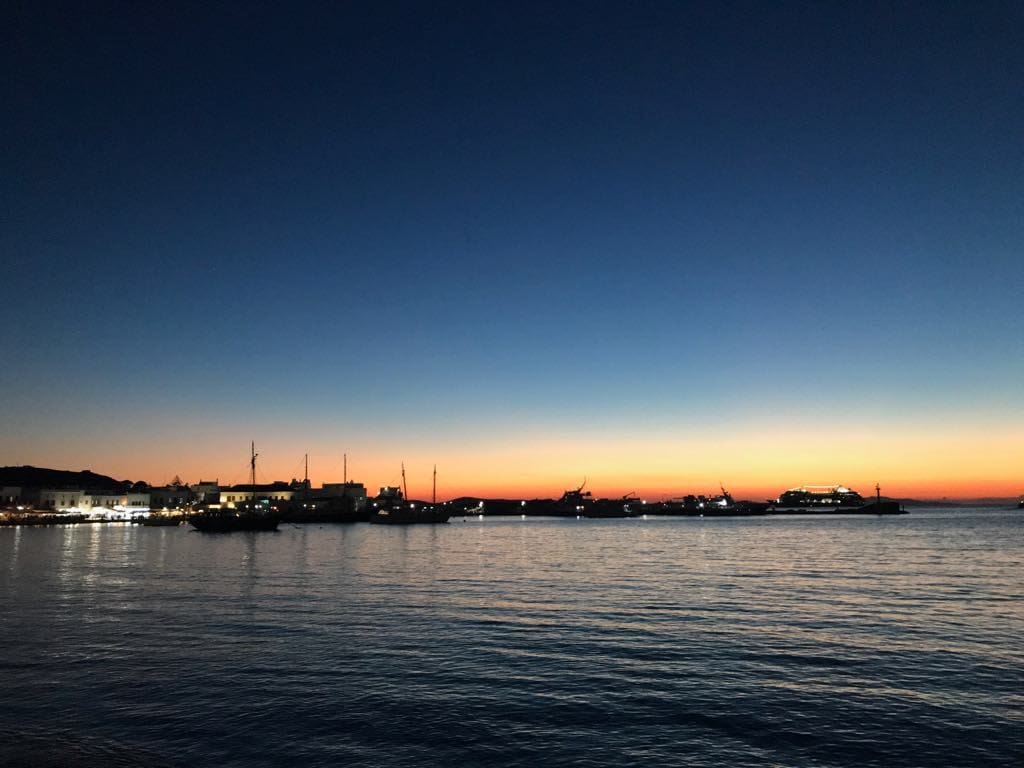 instagrammable places in Greece, sunset old port Mykonos