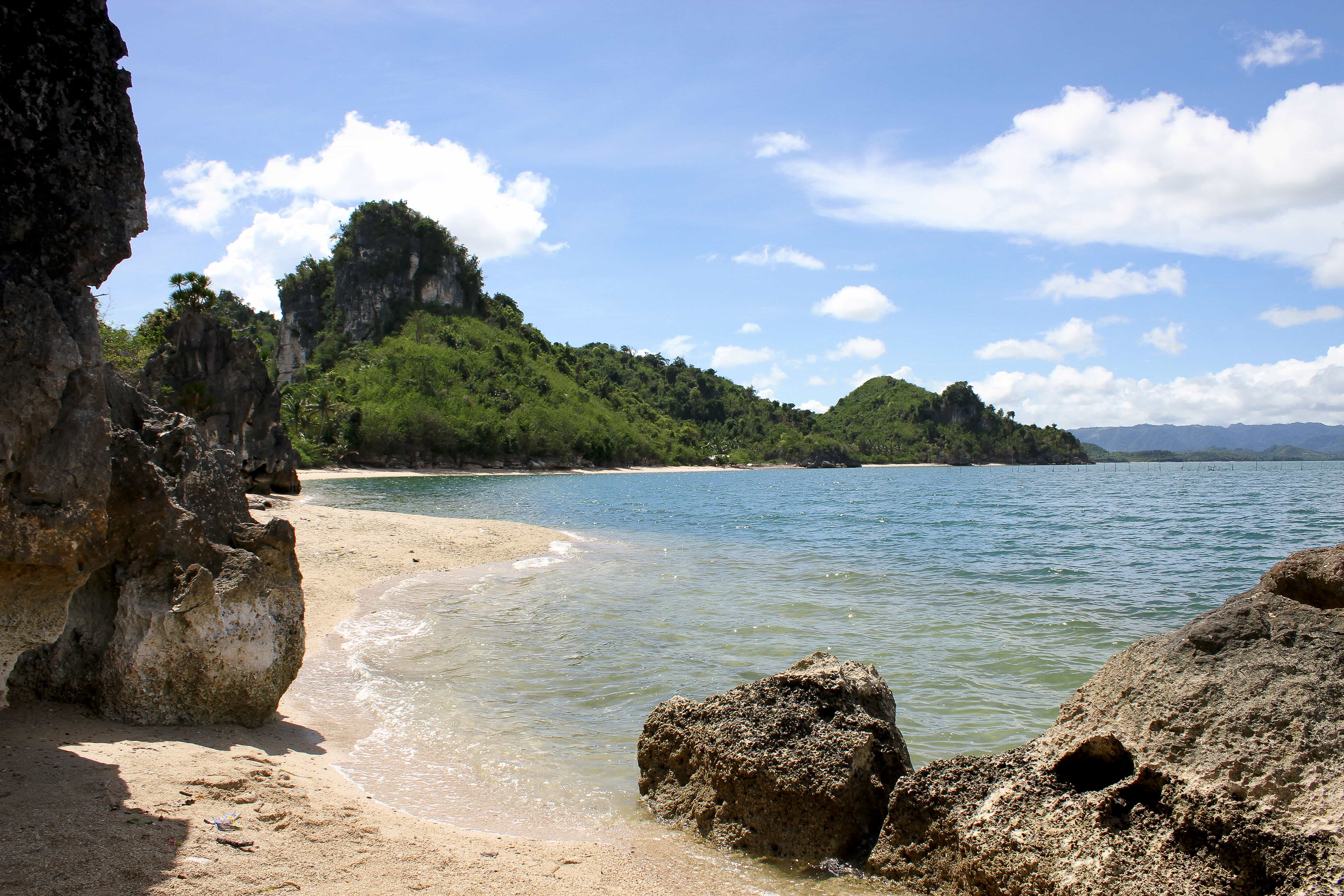 Beaches near Manila, Borawan Beach