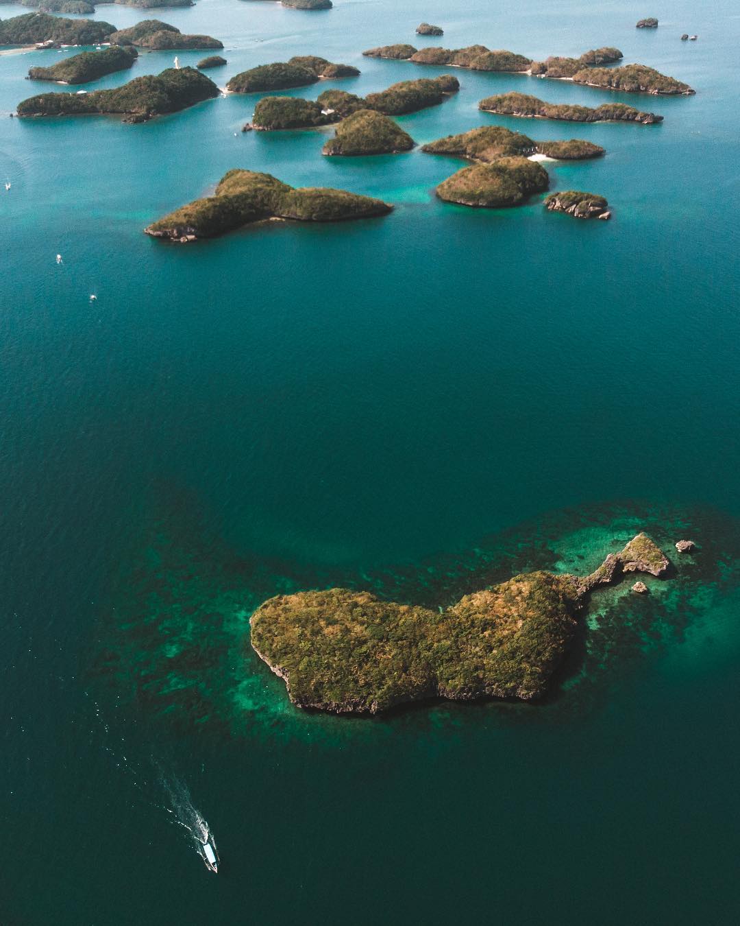 Hundred Islands, 100 islands, Hundred Islands Natural Park, pilgrimage island, 100 islands, hundred islands tour, what to do in Hundred Islands, Hundred islands, Hundred islands Natural Park, Hundred Islands Travel Guide