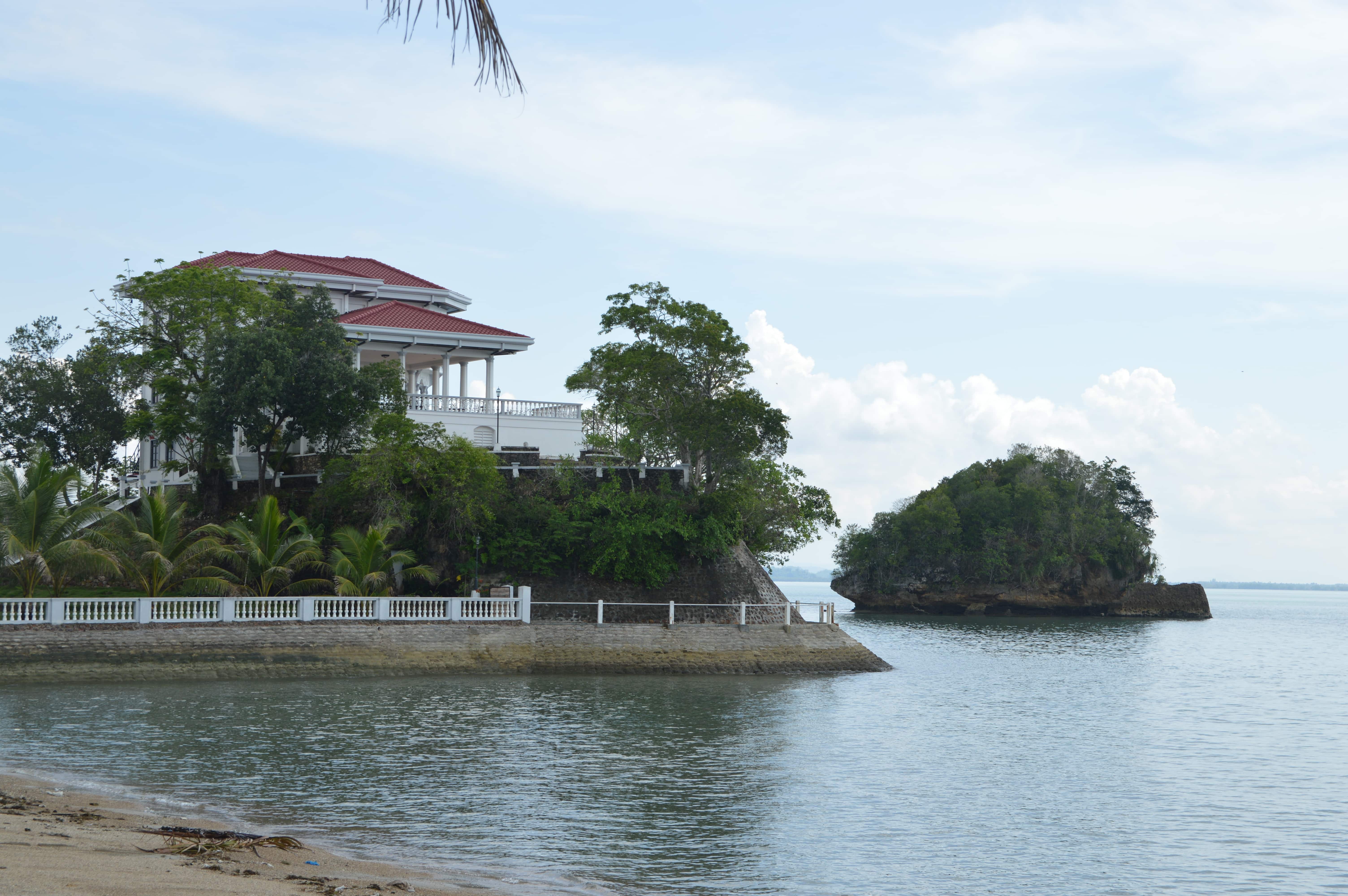 Roca Encantada, Guimaras tourist spots, Guimaras Island travel guide, where to go in Guimaras Island, Guimaras Island