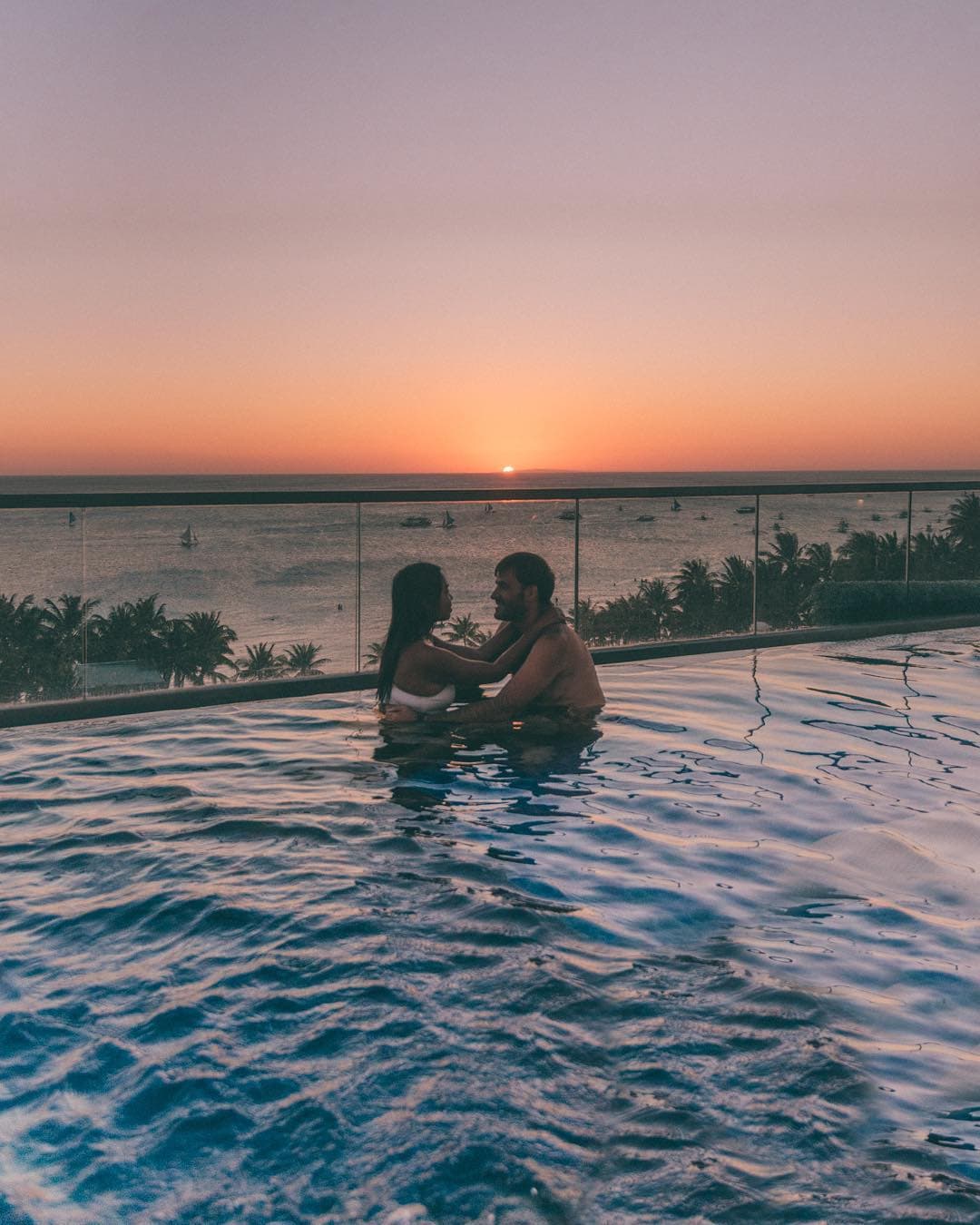 Things to do in Boracay Island, Boracay island travel guide, budget travel in boracay island, Boracay Island, Discovery shores Boracay, rooftop in Boracay