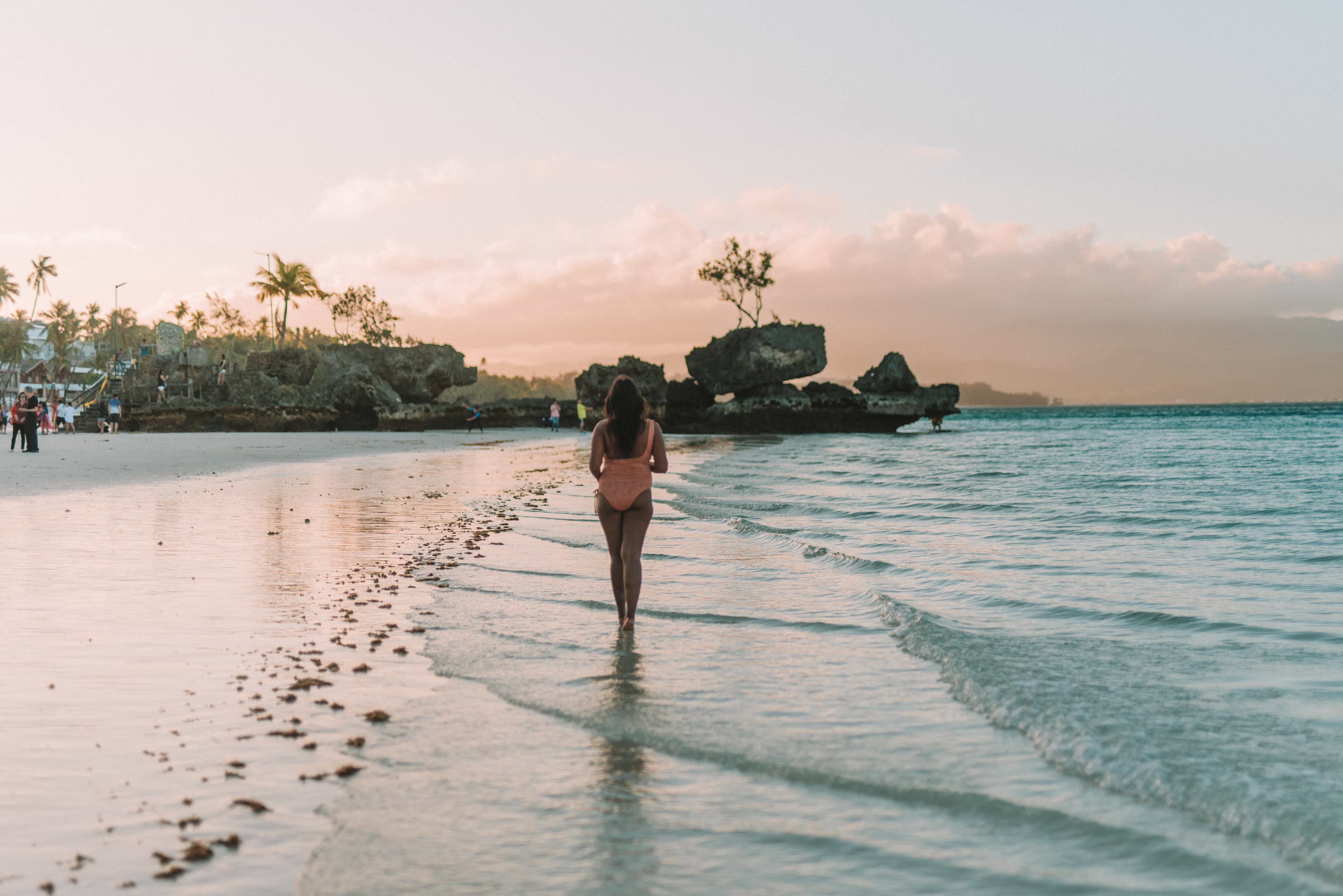 Things to do in Boracay Island, Boracay island travel guide, budget travel in boracay island, Boracay Island, sunrise in Boracay, sunrise in White Beach