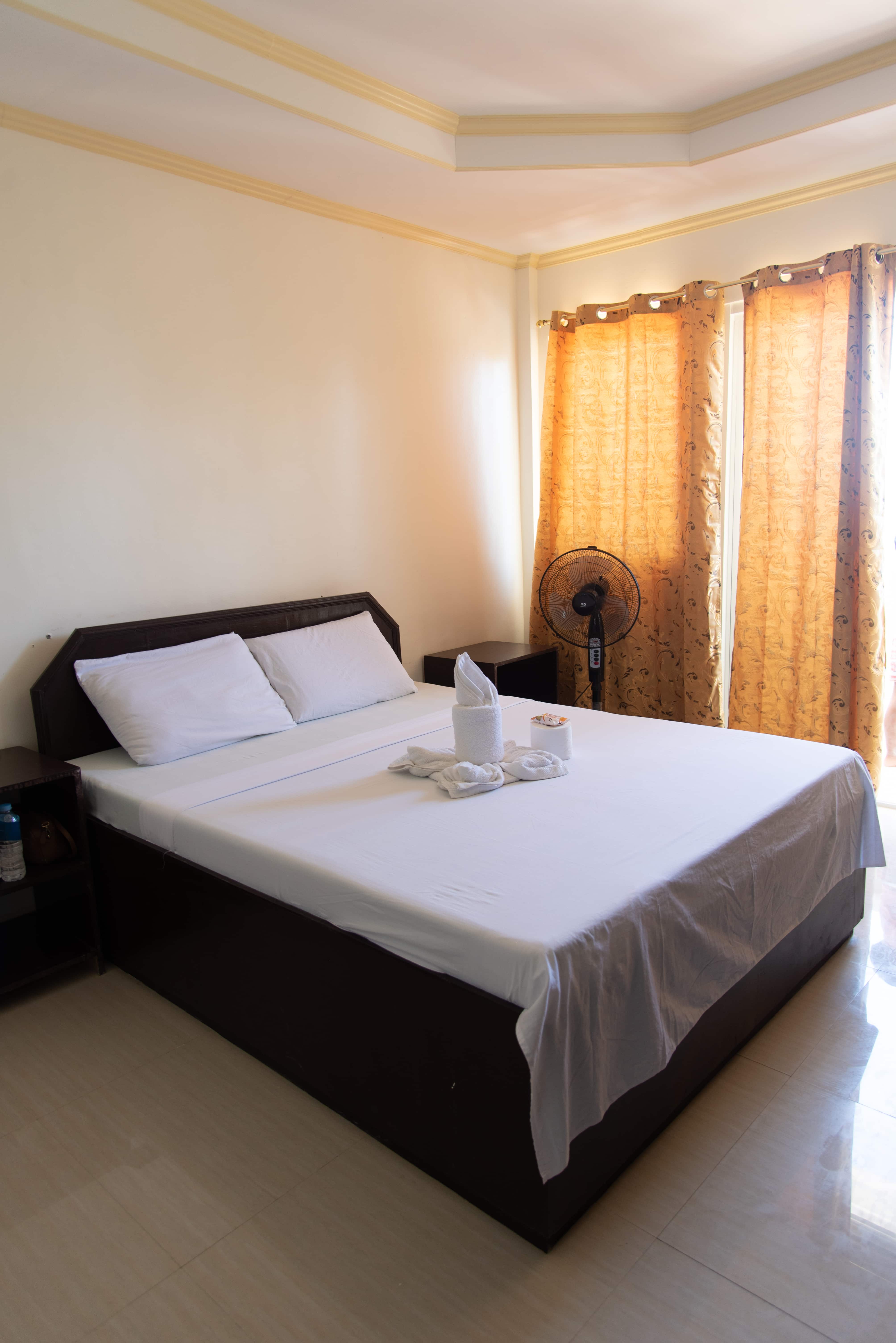  How to get to Carabao Island, Carabao Island travel guide, what to do in Carabao Island, Carabao Island, Reynaldo's Place, where to stay in Carabao Island