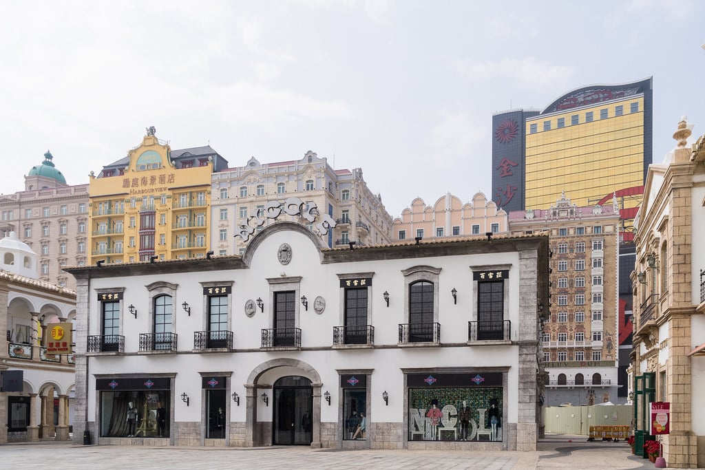 17284922122 5c042db6d0 b