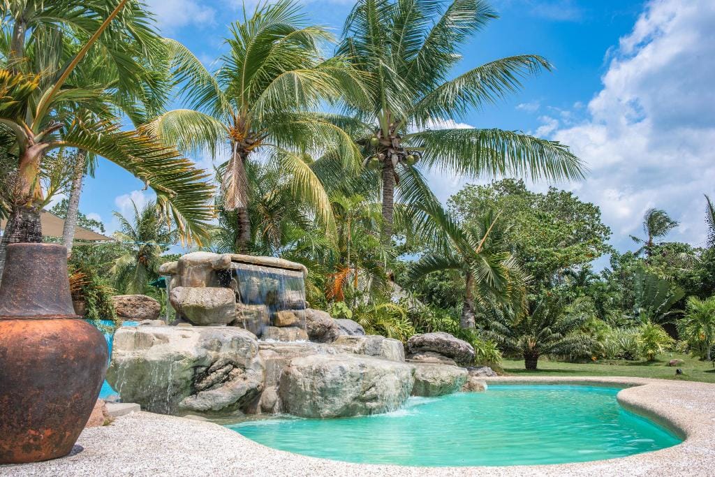 Fish Unlimited Beach & Dive Resort, hotels in dumaguete, resorts in dumaguete