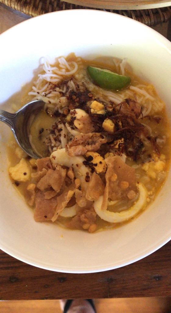 what to eat in Inle Lake, food to try in Inle Lake, mohinga