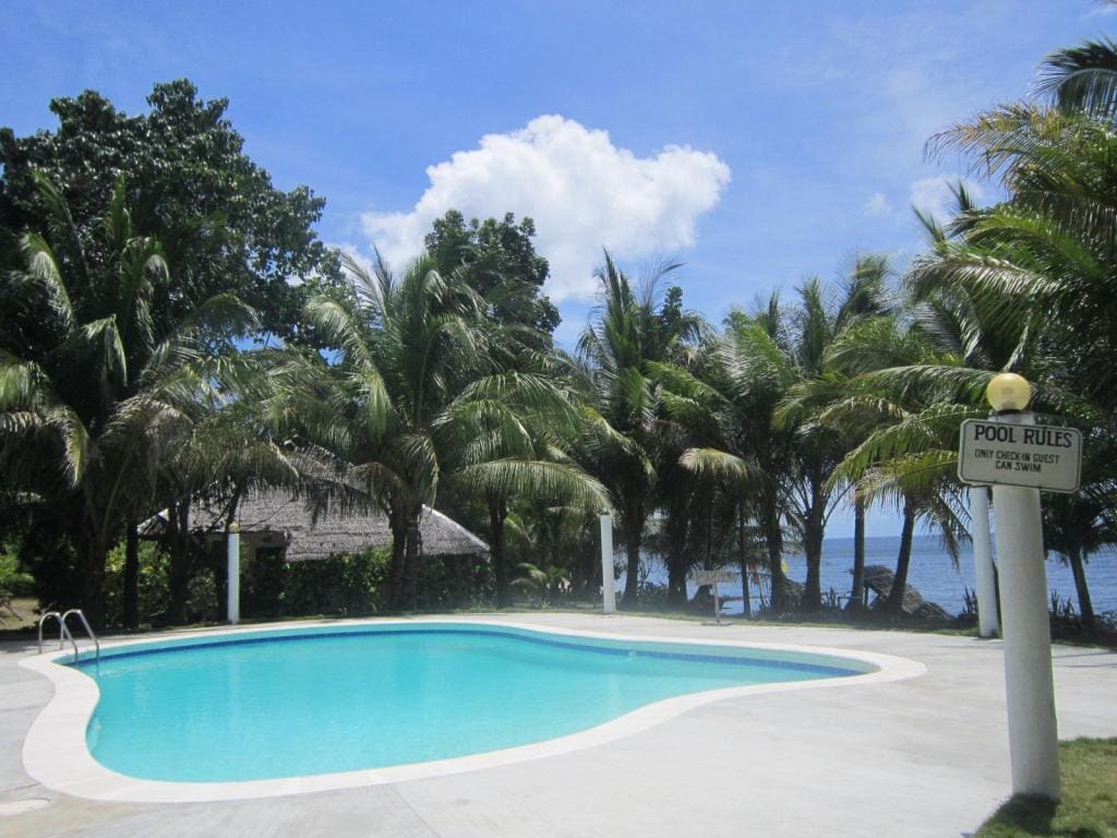 Lazi Beach Club, resorts in siquijor