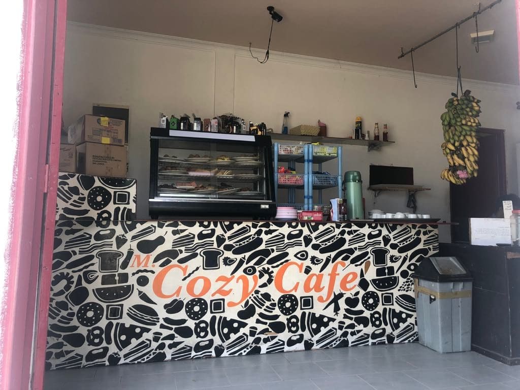 Dhiffushi travel guide, things to do in Dhiffushi, Dhifushi Island, Cozy Cafe in Dhiffushi, what to eat in Dhiffushi, 