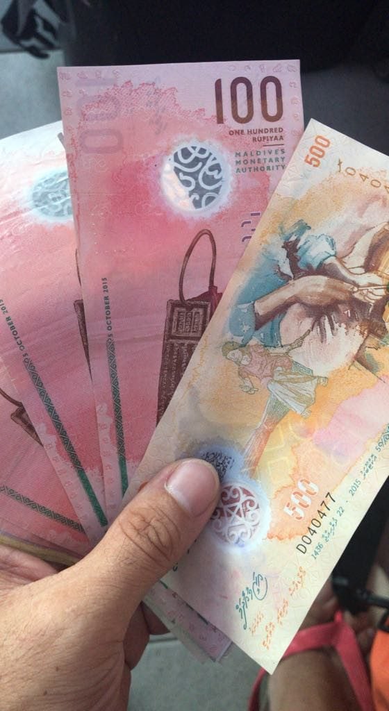 Cash in Maldives, Dhiffushi travel guide, things to do in Dhiffushi, Dhifushi Island