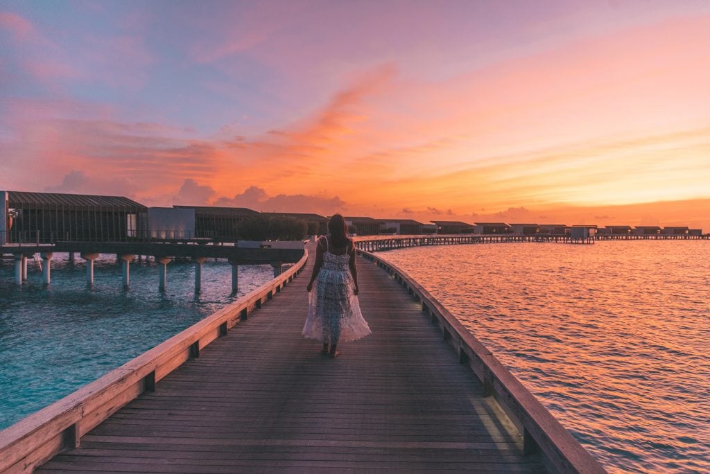 Sunset in Mladives, things to know before visiting Maldives