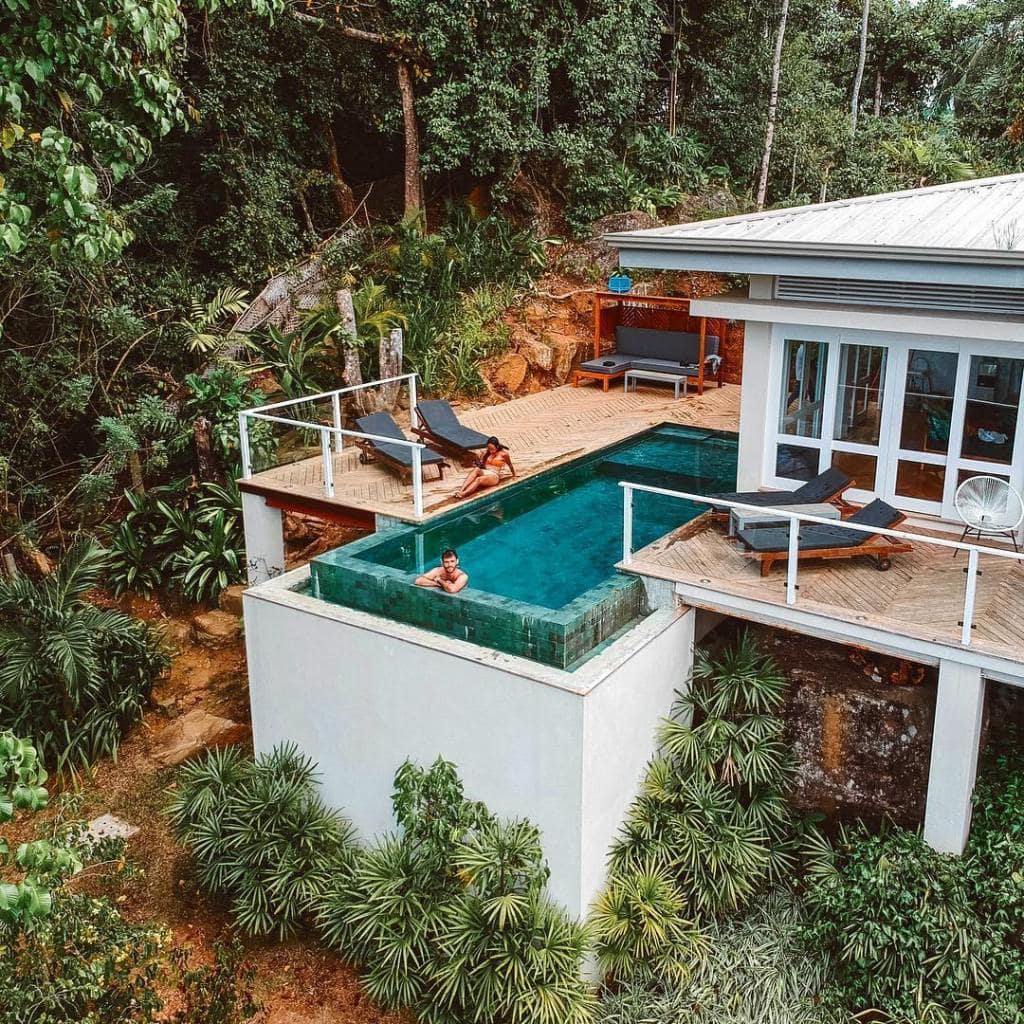 Airbnb Coupon code, Airbnb vs. Hotels: What’s Best for Your Travel Style?