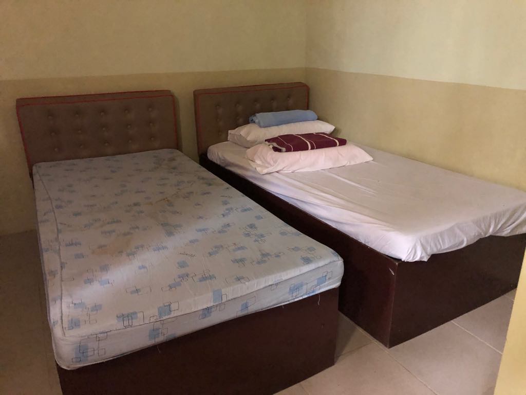 where to stay in Caramoan, how to get from Naga to Caramoan