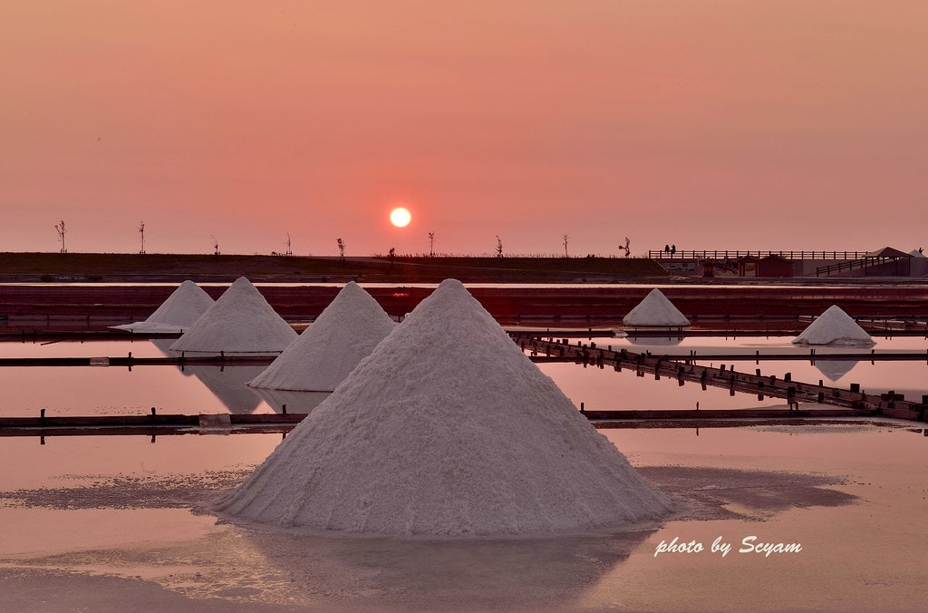 Jingzaijiao Tile-Paved salt fields