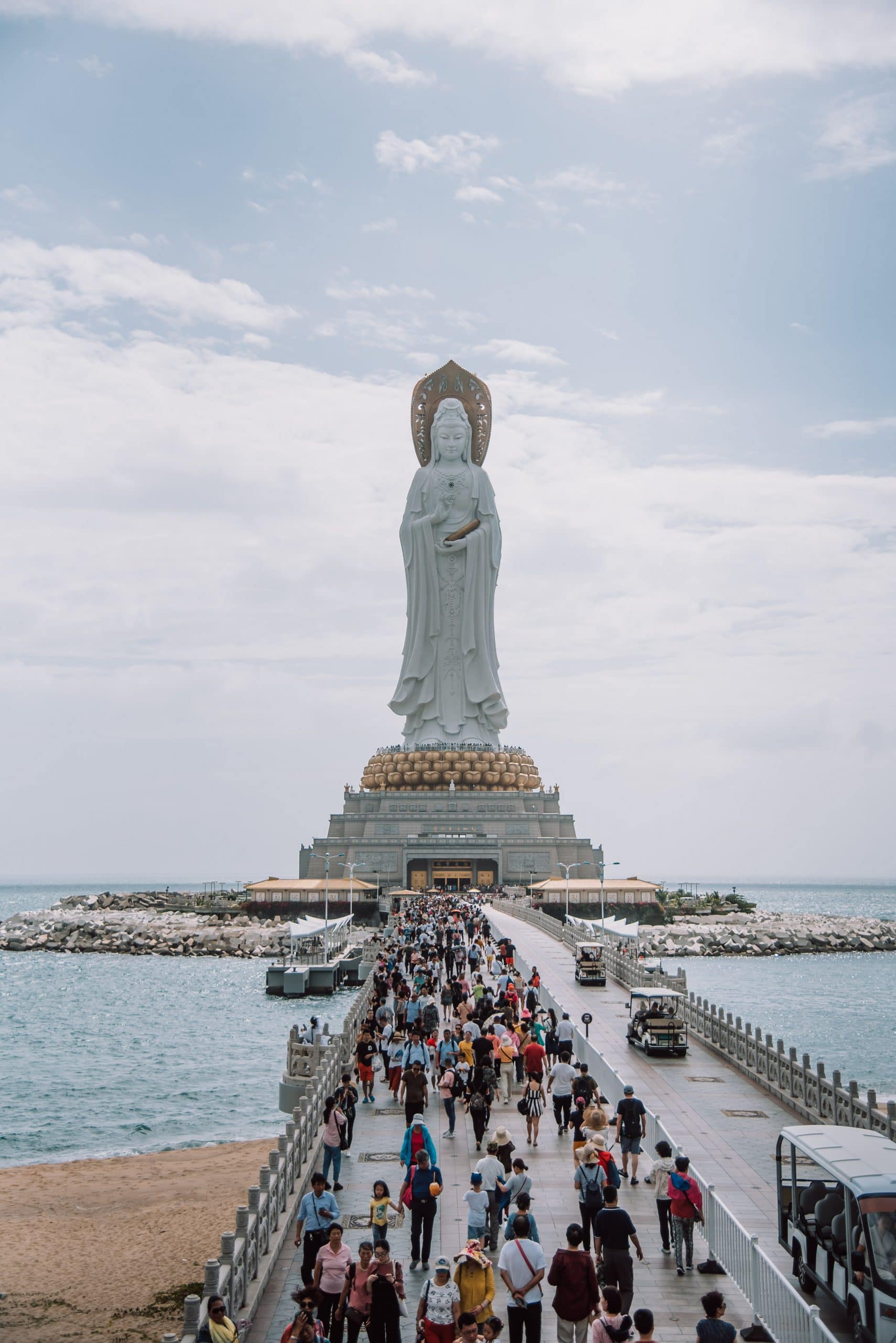 things to do in Sanya, Sanya travel guide, Nanshan temple