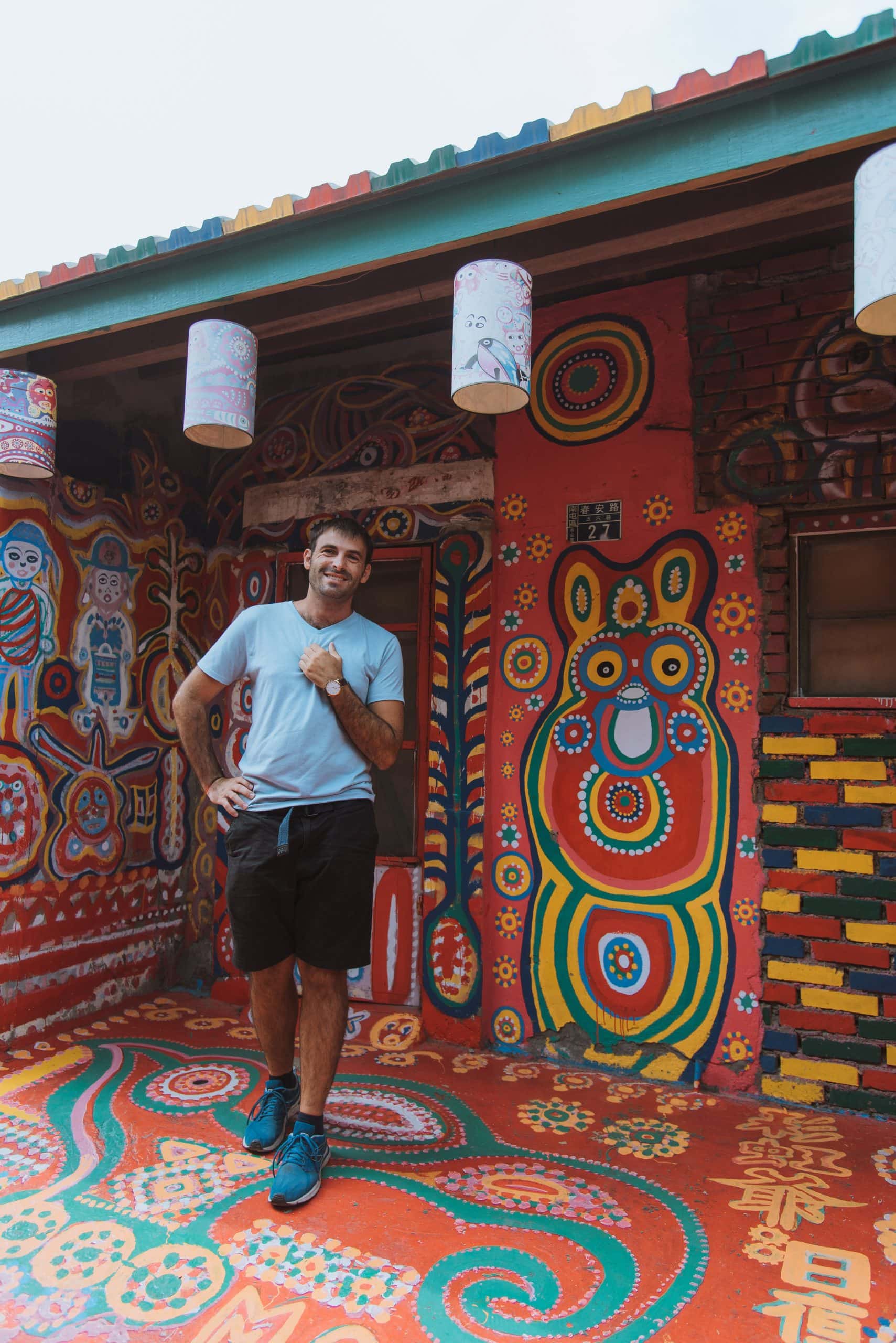 How to get to Rainbow Village, Rainbow Village travel guide