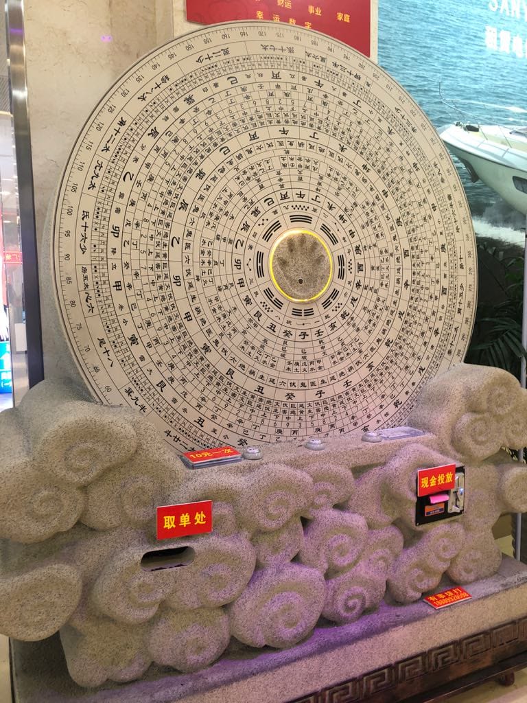 things to do in Sanya, Sanya travel guide, fortune teller in Sanya