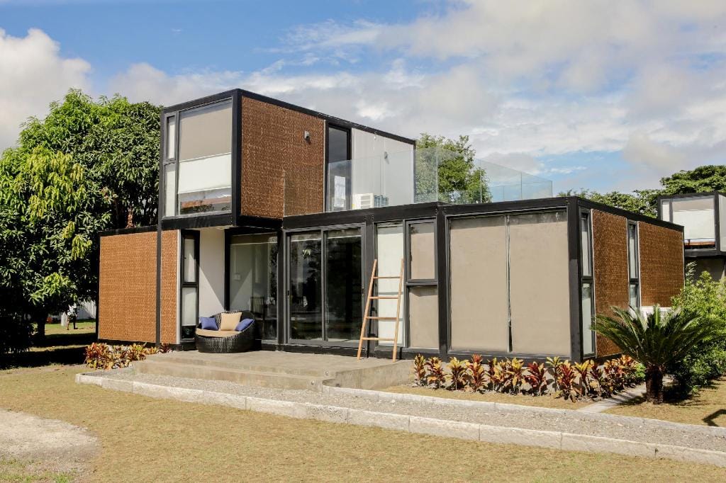 Cala Laiya, beach resorts in laiya