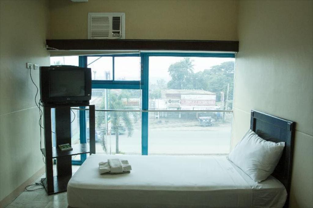 GV Hotel Valencia, 
resorts in bukidnon, bukidnon resorts