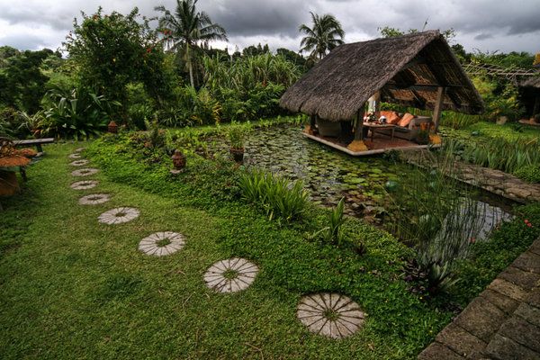 WHERE TO EAT IN TAGAYTAY: 12 BEST RESTAURANTS IN TAGAYTAY 6 Moon Garden Tagaytay, where to eat in tagaytay, tagaytay food, restaurants in tagaytay