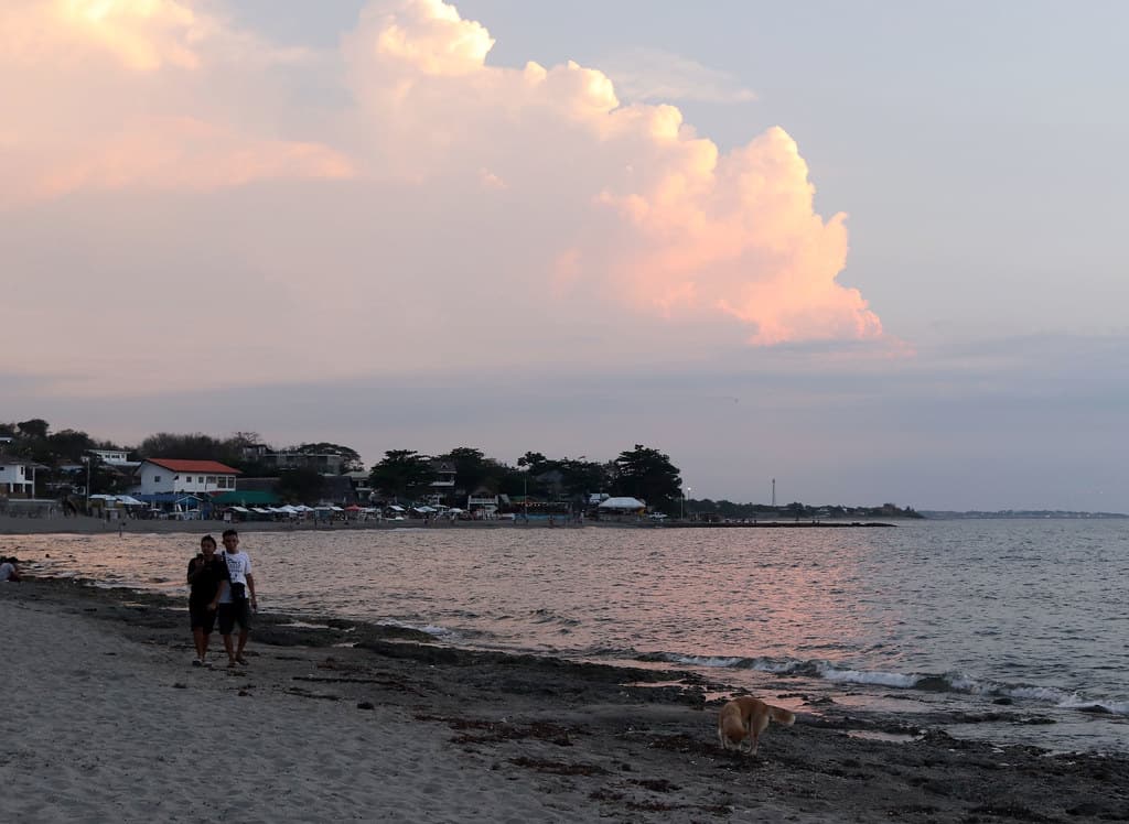 Urbiztondo Beach in San Juan, La Union 7 Urbiztondo Beach