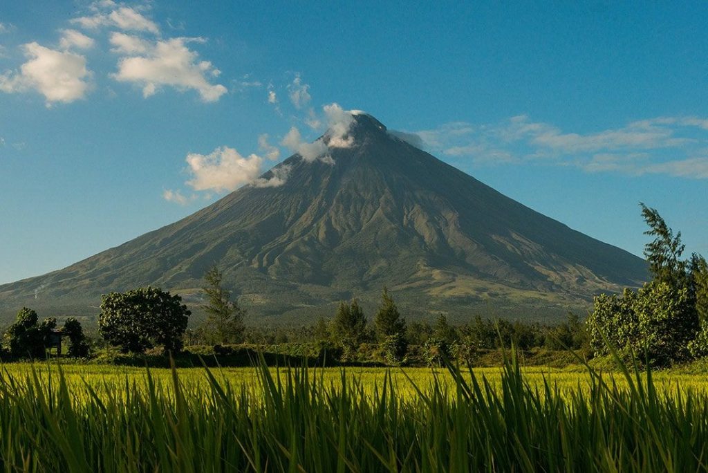 albay tourist spots, things to do in albay, manila to albay, manila to albay bus, manila to albay travel time, manila to albay bus fare, manila to albay flight