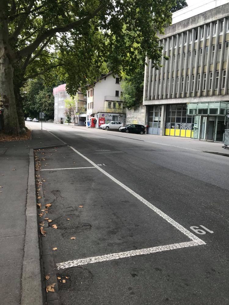 Parking your car in Switzerland, how to park in Switzerland