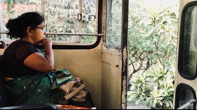 Colombo airport to city, buses in sri lanka, bus from colombo airport to city, bus 187 colombo airport