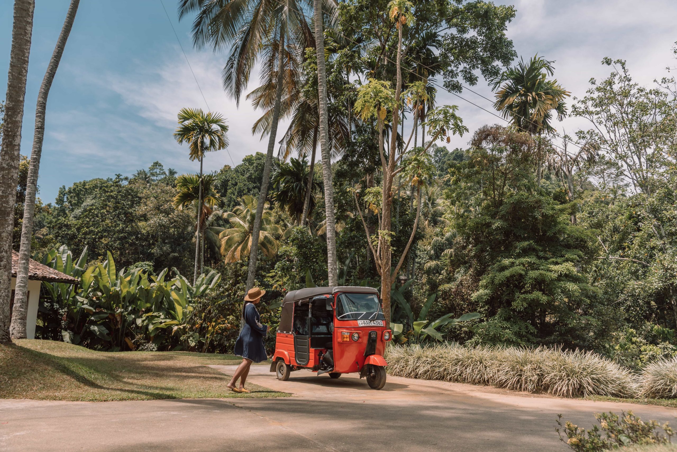 Sri Lanka travel tips, things to know before visiting Sri Lanka, facts about Sri Lanka, colombo airport to negombo, tuk tuk from colombo airport to negombo, taxi from colombo airport to negombo, taxi fare from colombo airport to negombo, tuk tuk fare from colombo airport to negombo