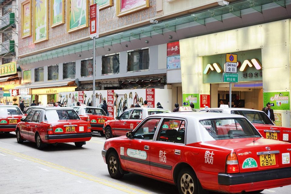 How To Get From Hong Kong Airport to City Center Best Way 5 Taxi from Hong Kong Airport hong kong airport to city, hong kong airport to city center, How To Get From Hong Kong Airport to City Center