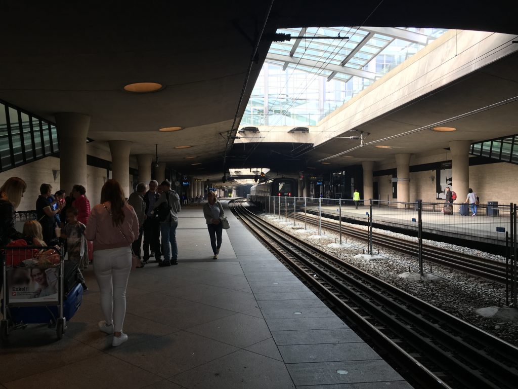 Copenhagen airport to downtown, Train Copenhagen Airport, copenhagen airport to city, copenhagen airport to city center, copenhagen airport train, copenhagen airport train station, copenhagen airport transfer, copenhagen airport to central station, train from copenhagen airport to central station, How To Get From Copenhagen Airport to City Center