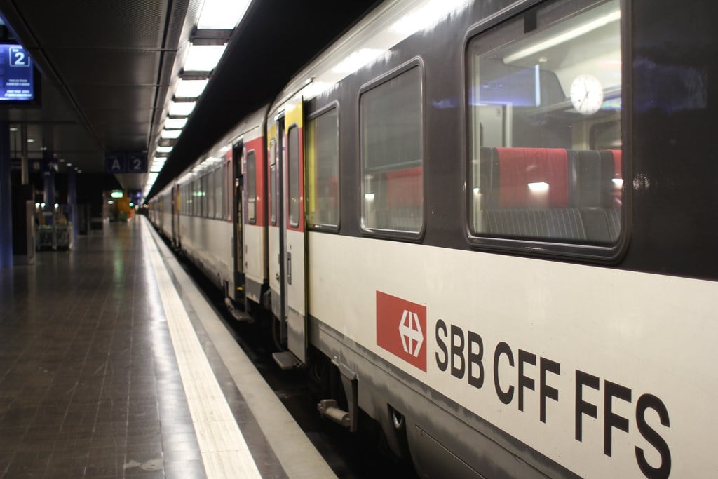 geneva airport to train station, Train Geneva Airport, geneva airport to city, geneva airport to train station, How To Get From Geneva Airport to City Center, Geneva airport to Geneva train station